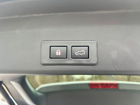 Certified 2025 Subaru Ascent Premium image 27