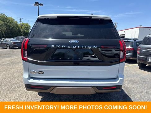 Used 2025 Ford Expedition King Ranch AWD/4WD image 3