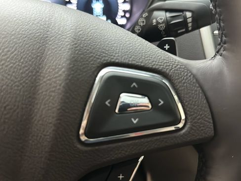 Used 2017 Lincoln MKC Reserve AWD/4WD image 28