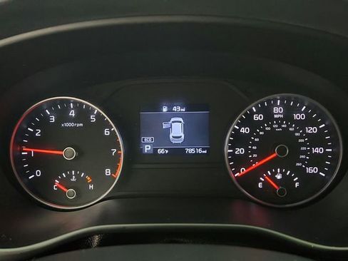 Used 2020 Kia Sportage LX AWD/4WD image 11