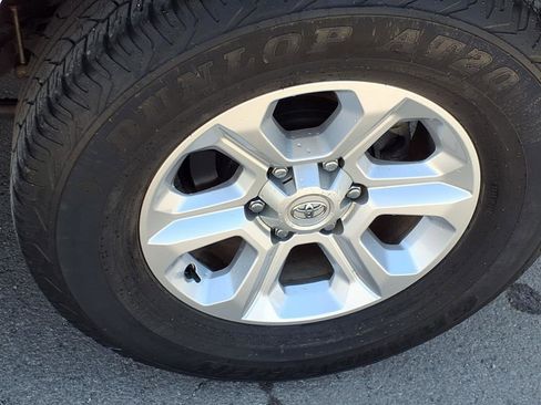 Used 2022 Toyota 4Runner SR5 Premium image 21