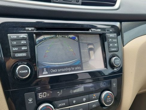 Used 2016 Nissan Rogue SL image 30