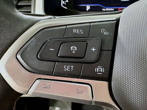 Used 2022 Volkswagen Atlas SE image 23