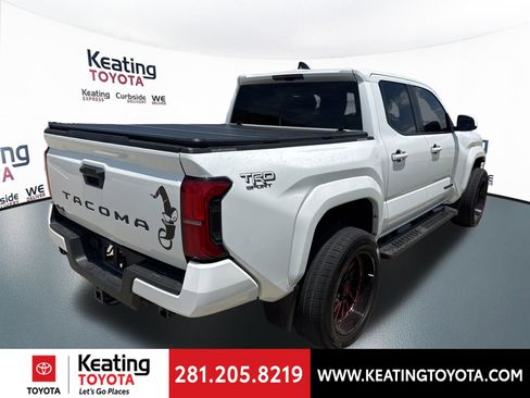 Used 2024 Toyota Tacoma TRD Sport AWD/4WD image 7