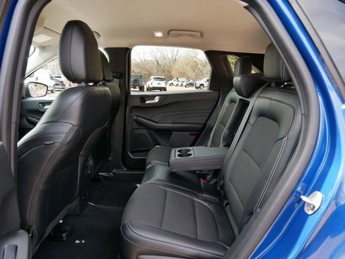 Certified 2023 Ford Escape SE FWD image 11