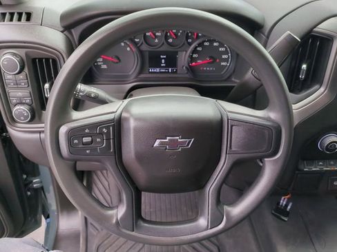 Used 2025 Chevrolet Silverado 1500 Custom Trail Boss AWD/4WD image 13