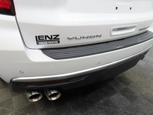 Used 2023 GMC Yukon Denali image 45