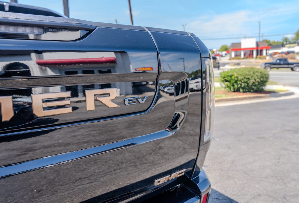 Used 2025 GMC Hummer EV 2X AWD/4WD image 28