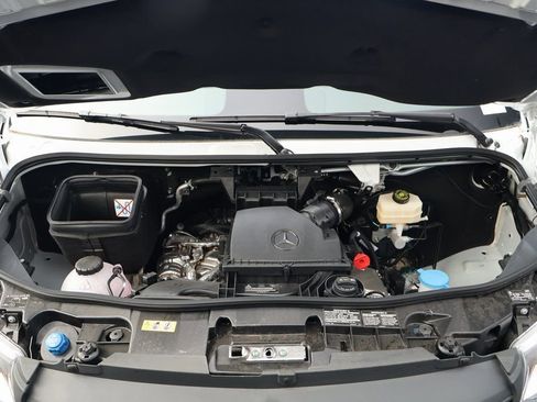 New 2025 Mercedes-Benz Sprinter 2500 image 9