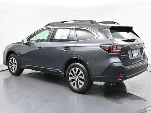 Used 2022 Subaru Outback Premium AWD/4WD image 5