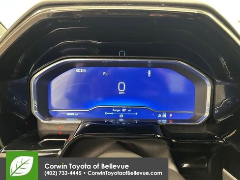 Used 2024 Chevrolet Silverado 1500 LT Trail Boss w/ Protection Package image 31