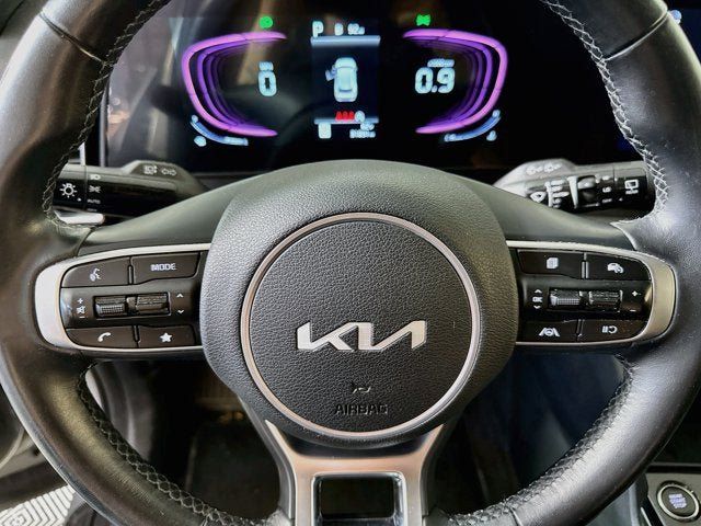 Certified 2024 Kia Sportage EX AWD/4WD image 11