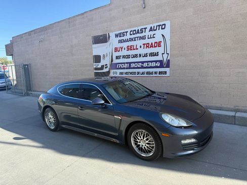 Used 2010 Porsche Panamera S RWD image 2