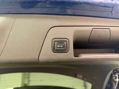 Certified 2022 Buick Envision Essence w/ Technology Package I image 8