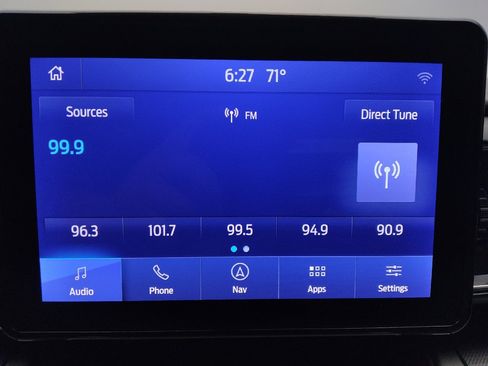 Used 2021 Ford Explorer XLT w/ Equipment Group 202A RWD image 25