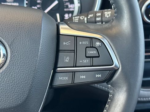 Certified 2021 Toyota Highlander XSE AWD/4WD image 31