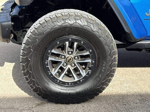 Used 2024 Jeep Wrangler Unlimited Rubicon 392 image 13