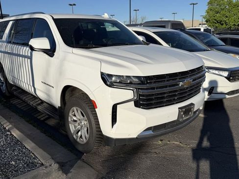 Used 2023 Chevrolet Suburban LT w/ Luxury Package image 1