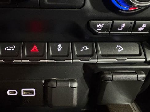 Used 2019 GMC Sierra 1500 SLT w/ SLT Premium Plus Package image 20