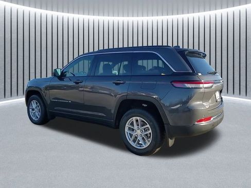 New 2025 Jeep Grand Cherokee Laredo X w/ Luxury Tech Group I image 5