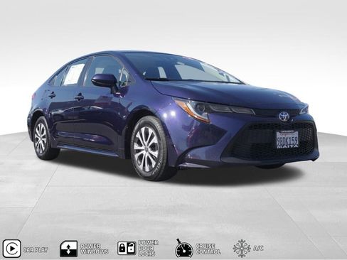 Used 2022 Toyota Corolla LE image 1