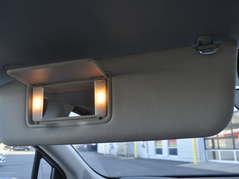 Used 2025 Honda Odyssey Touring image 32