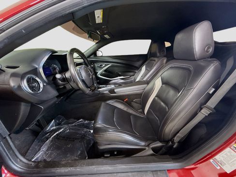 Used 2021 Chevrolet Camaro LT w/ RS Package image 20