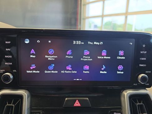 Used 2023 Kia Sorento SX FWD image 23