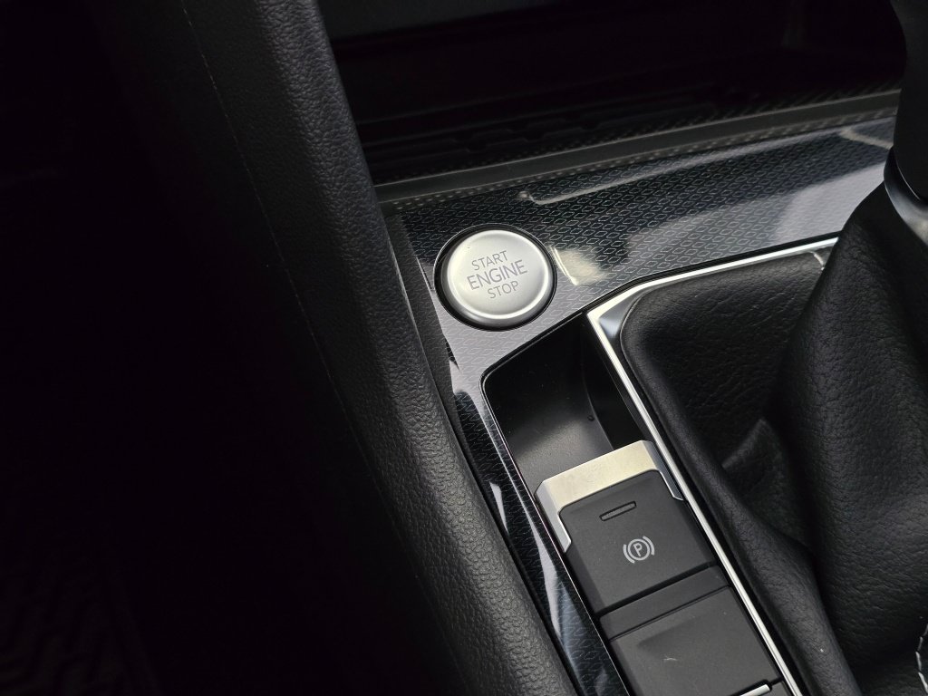 New 2026 Volkswagen Taos SE AWD/4WD image 30