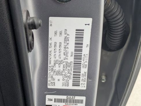 Used 2017 Toyota Tundra Limited w/ Limited Premium Package image 17