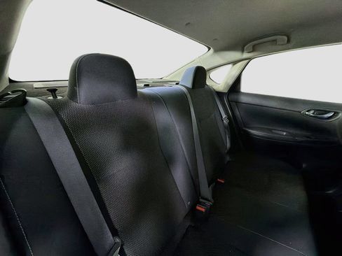 Used 2019 Nissan Sentra S FWD image 22
