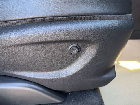 Used 2020 Buick Encore Preferred w/ Safety Package FWD image 20