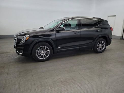 Used 2022 GMC Terrain SLT w/ Tech Package AWD/4WD image 2