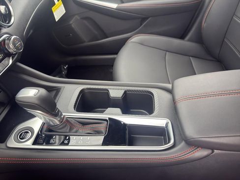 New 2025 Nissan Sentra SR image 29