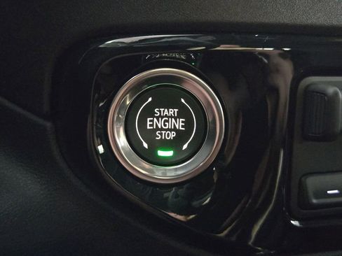 Used 2025 Chevrolet Silverado 1500 LT w/ Texas Edition Plus image 23