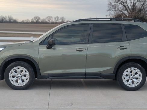 Used 2020 Subaru Forester w/ Alloy Wheel Package image 4