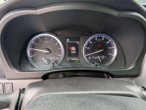 Used 2018 Toyota Highlander XLE AWD/4WD image 18