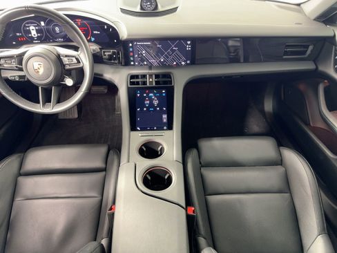 Certified 2022 Porsche Taycan image 27