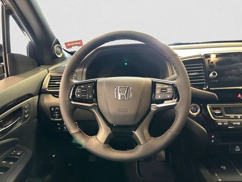 New 2026 Honda Ridgeline Black Edition image 13