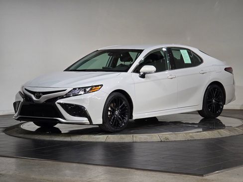 Used 2024 Toyota Camry XSE image 5