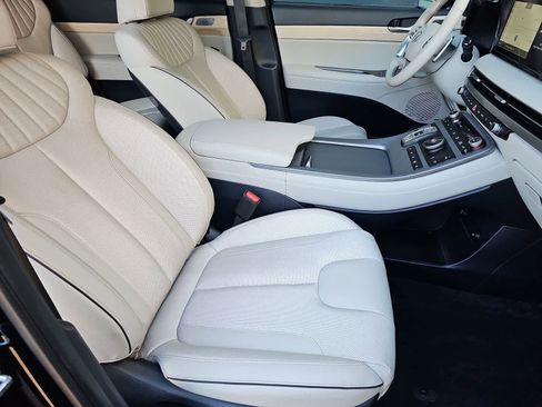 Used 2024 Hyundai Palisade Limited image 18