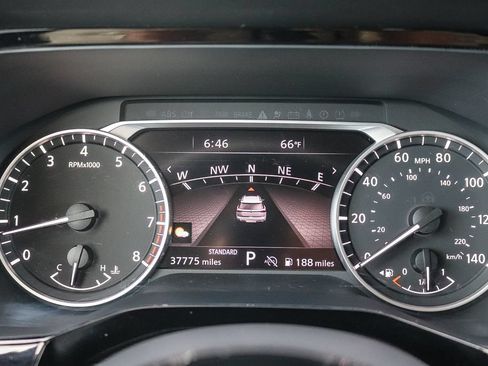 Used 2023 Nissan Pathfinder SL FWD image 23