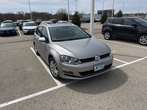 Used 2015 Volkswagen Golf TDI SEL image 2
