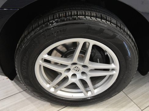 Used 2020 Porsche Macan image 10