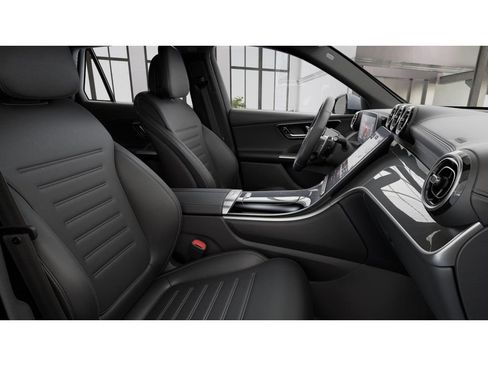 New 2026 Mercedes-Benz GLC 43 AMG 4MATIC image 4
