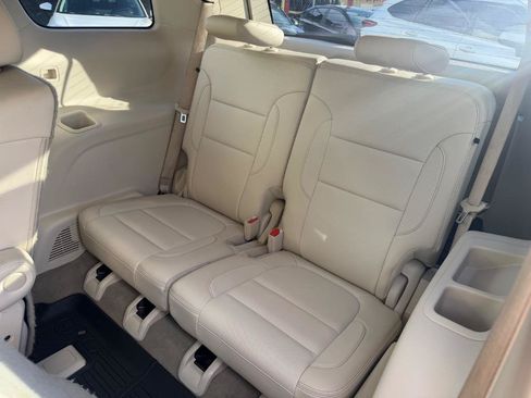 Used 2020 GMC Acadia Denali w/ Trailering Package FWD image 14