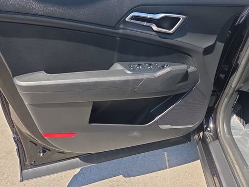 Certified 2023 Kia Sportage LX AWD/4WD image 13