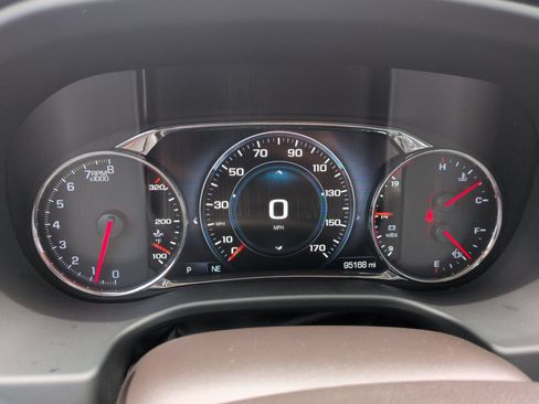 Used 2018 GMC Acadia Denali w/ Technology Package AWD/4WD image 11