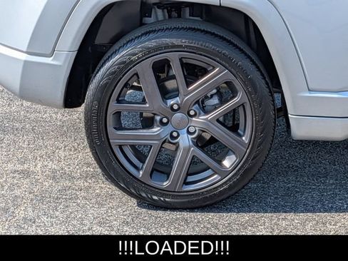 Used 2024 Jeep Compass Limited w/ High Altitude Package AWD/4WD image 10