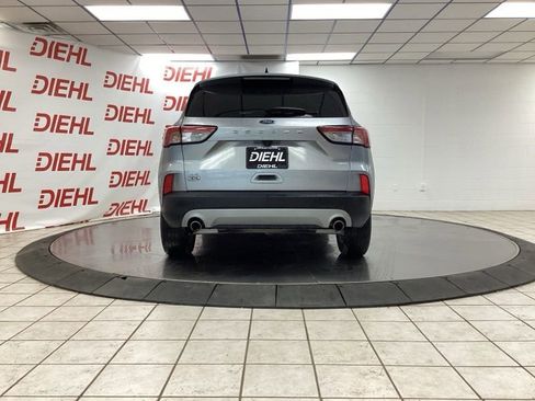 Used 2022 Ford Escape SE FWD image 6